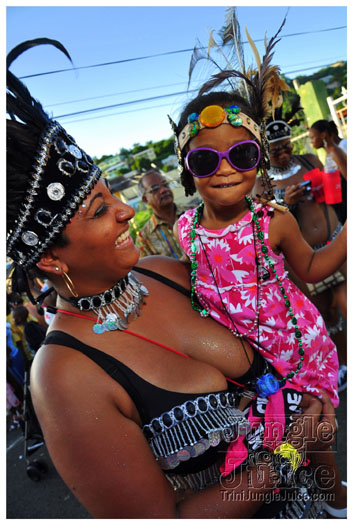 grenada_carnival_tues_2011_pt2-068