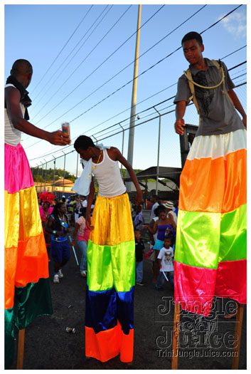 grenada_carnival_tues_2011_pt2-093