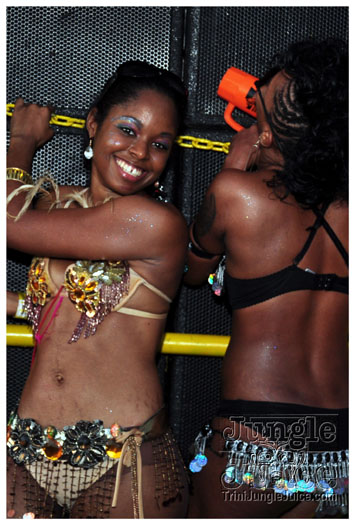 grenada_carnival_tues_2011_pt2-117