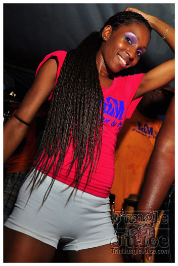 grenada_carnival_tues_2011_pt2-145