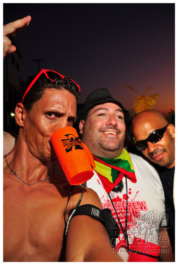 grenada_carnival_tues_2011_pt2-148