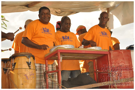 grenada_carnival_tues_2011_pt3-042