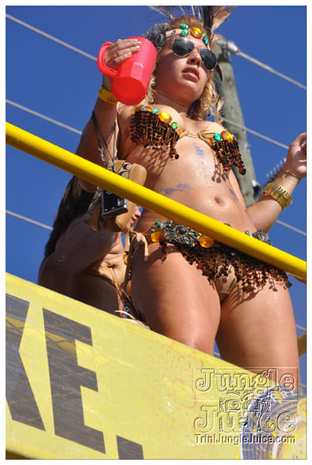 grenada_carnival_tues_2011_pt3-103