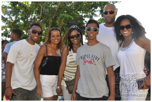 grenada_carnival_tues_2011_pt3-104