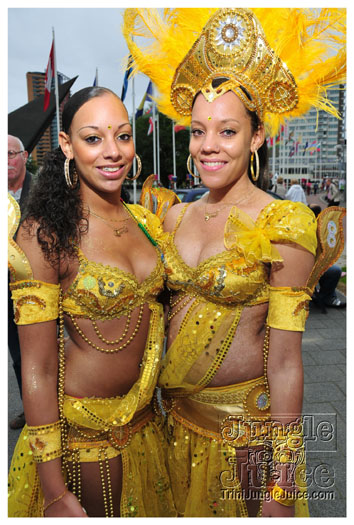 rotterdam_carnival_parade_2011-031