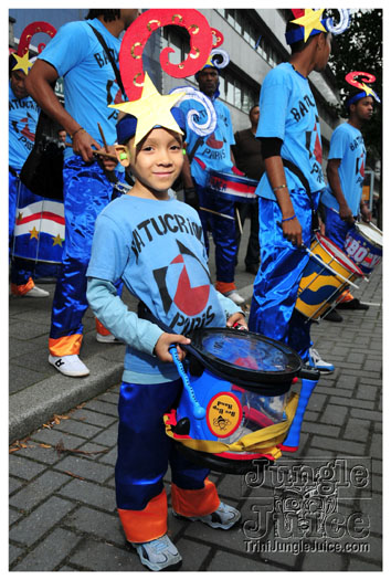 rotterdam_carnival_parade_2011-057