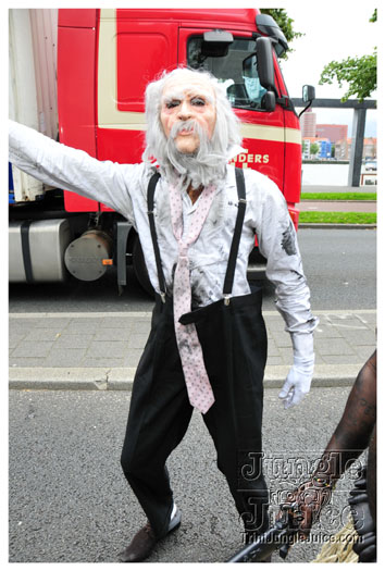 rotterdam_carnival_parade_2011-109