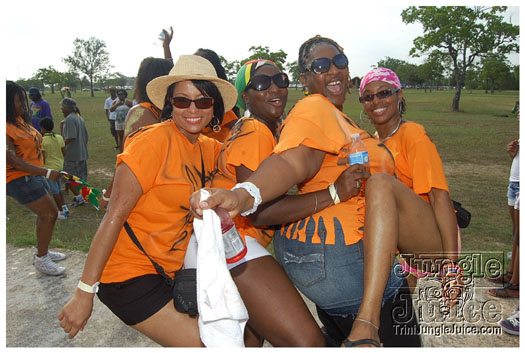 houston_parade_jul3_2011_pt1-083