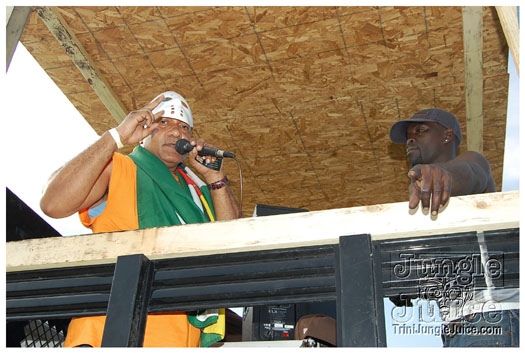 houston_parade_jul3_2011_pt1-086