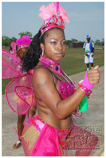 houston_parade_jul3_2011_pt1-117