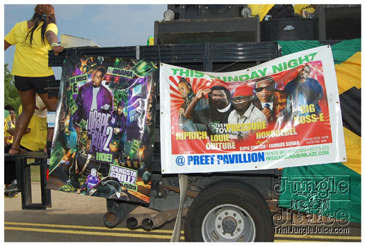 houston_parade_jul3_2011_pt1-143