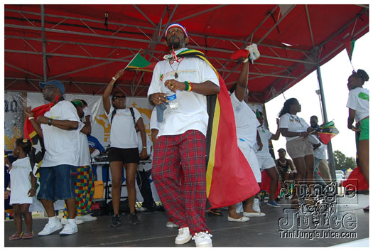 houston_parade_jul3_2011_pt1-180