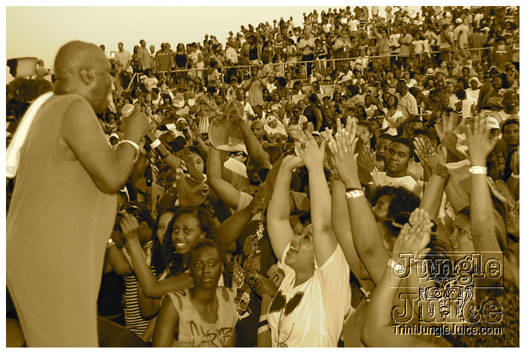 houston_parade_jul3_2011_pt2-082