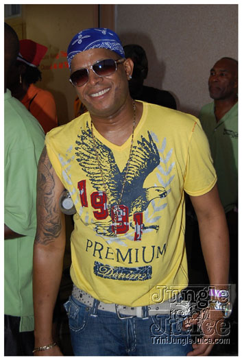 houston_parade_jul3_2011_pt2-109