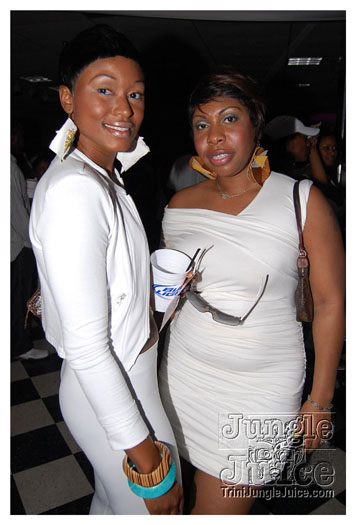 ultra_glo_houston_jun30-081