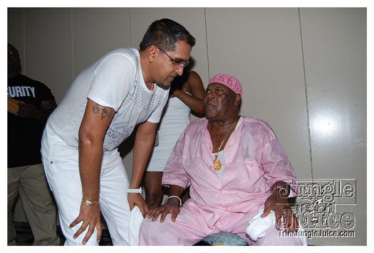 ultra_glo_houston_jun30-110