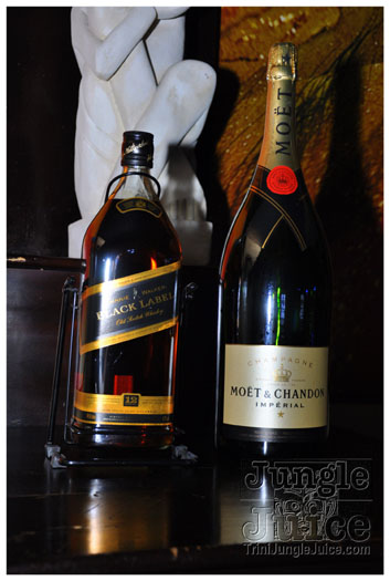 bacchanal_ja_extras_2011-005