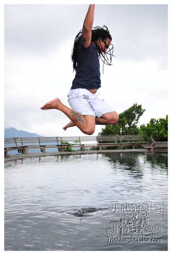 bacchanal_ja_extras_2011-037