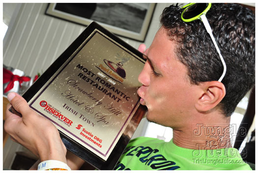 bacchanal_ja_extras_2011-055