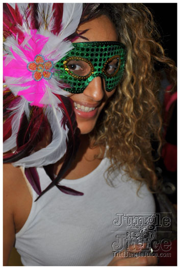 au_bal_masque_jan28-010