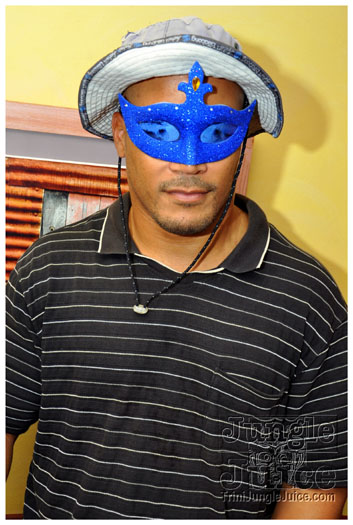 au_bal_masque_jan28-030