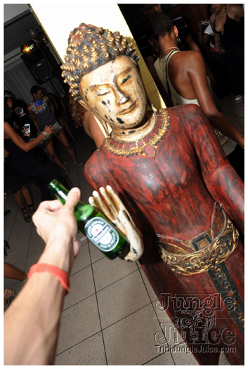 au_bal_masque_jan28-049