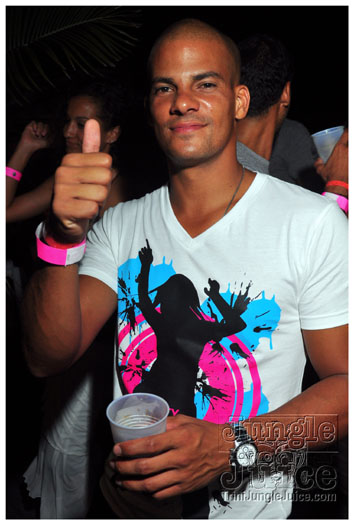 jet_attitud_jun11-013