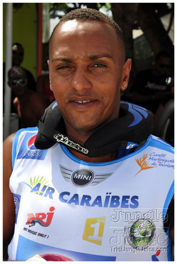 jet_attitud_jun11-030