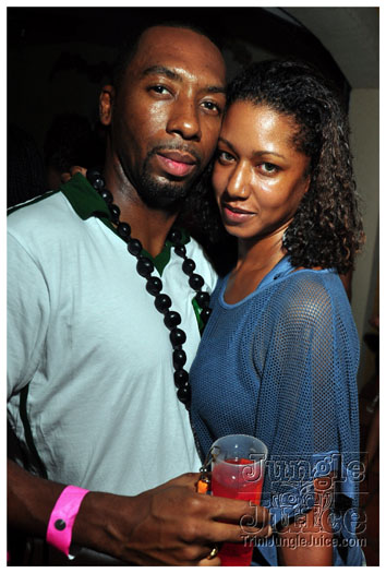 jet_attitud_jun11-092