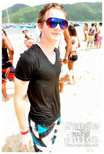 mercury_beach_2011_pt1-080