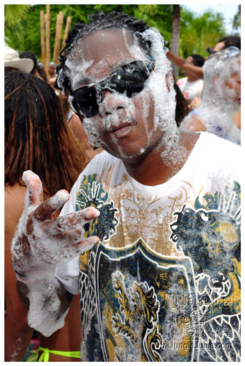 mercury_beach_2011_pt2-057