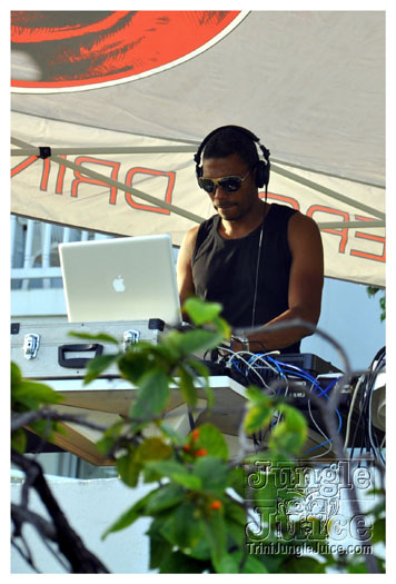 this_is_moet_2011_pt1-043