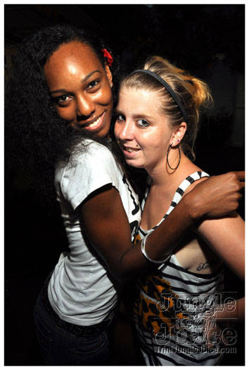 this_is_moet_2011_pt1-137