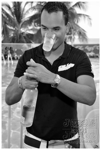 this_is_moet_2011_pt2-027