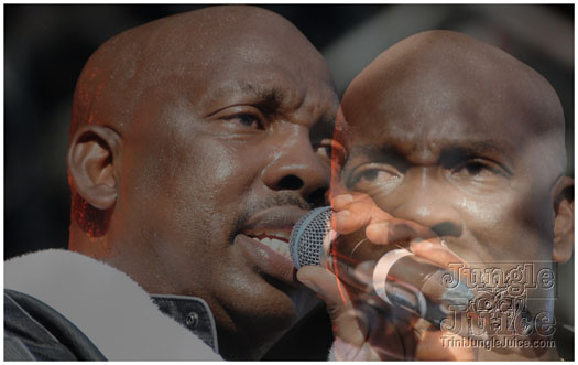 tempo_turns_six_jul10-088