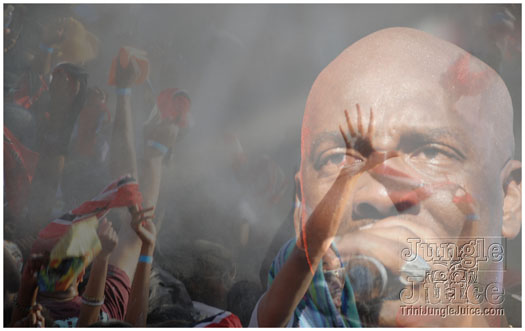 tempo_turns_six_jul10-090