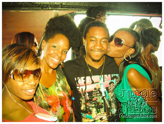 basic_jouvert_boatride_sep4-010