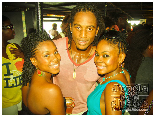 basic_jouvert_boatride_sep4-015