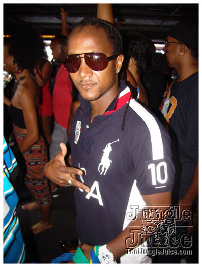 basic_jouvert_boatride_sep4-023