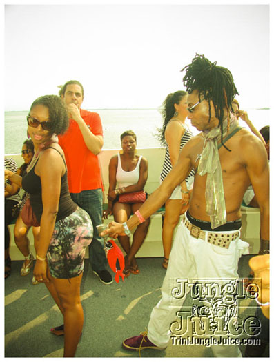 basic_jouvert_boatride_sep4-034