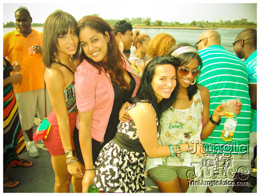 basic_jouvert_boatride_sep4-035
