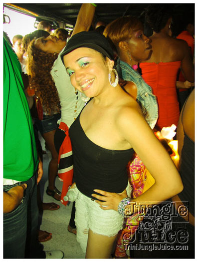 basic_jouvert_boatride_sep4-083