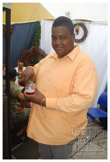 blue_vino_2011_jun11-009