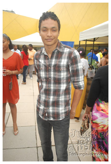 blue_vino_2011_jun11-063