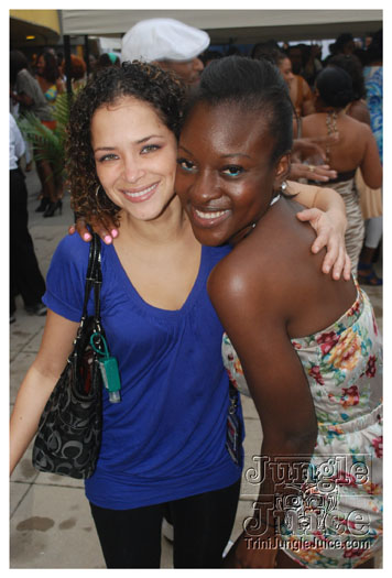 blue_vino_2011_jun11-095