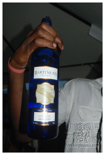 blue_vino_2011_jun11-110