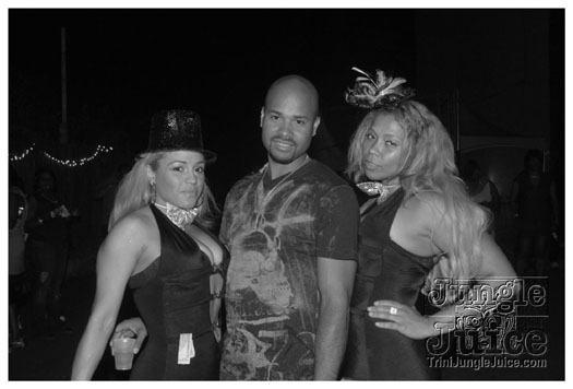 cribs_vegas_style_jun19-013