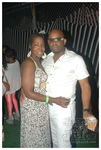 cribs_vegas_style_jun19-022