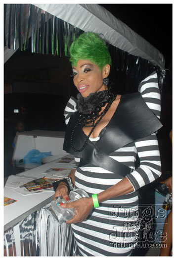 cribs_vegas_style_jun19-035