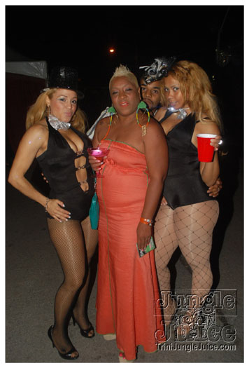 cribs_vegas_style_jun19-041